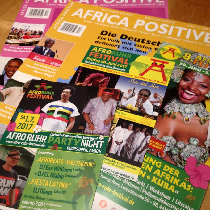 Africa Positive Publikationen. Foto: Guido Meincke Africa Positive Publikationen
