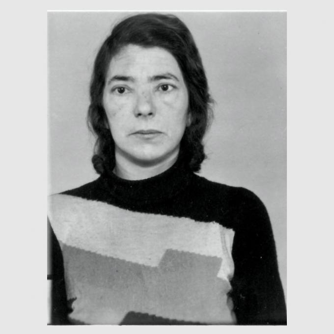 Selma Atsch, Erzwungenes erkennungsdienstliches Foto der Polizei Duisburg, 1943. Landesarchiv NRW – Abteilung Rheinland – BR 1111 Nr. 32 Selma Atsch, Erzwungenes erkennungsdienstliches Foto der Polizei Duisburg, 1943. Landesarchiv NRW – Abteilung Rheinland – BR 1111 Nr. 32